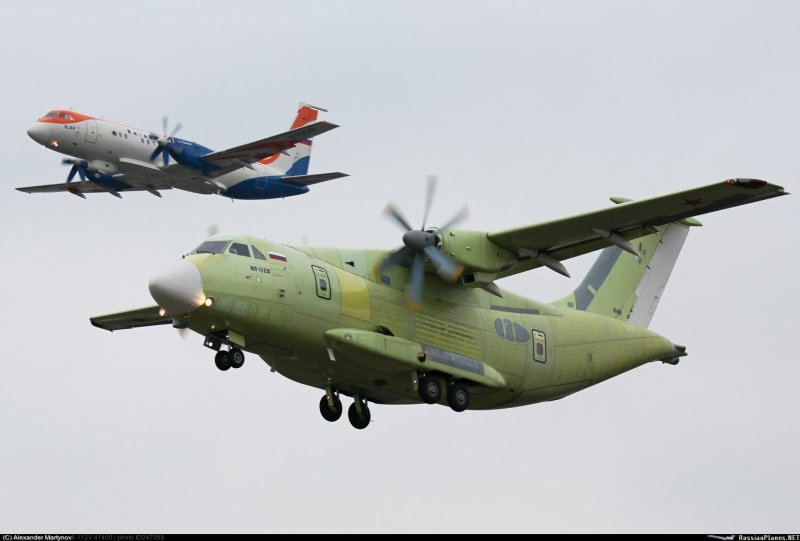 Новый транспортный самолет ил-112