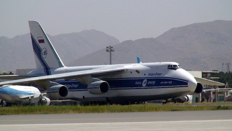 Руслан АН 124 И Боинг