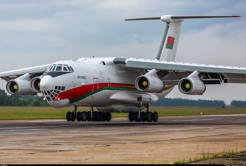 Ил-76 военно-транспортный самолёт