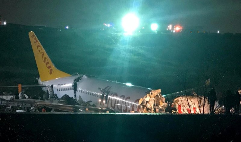 Катастрофа Boeing 737 в Стамбуле