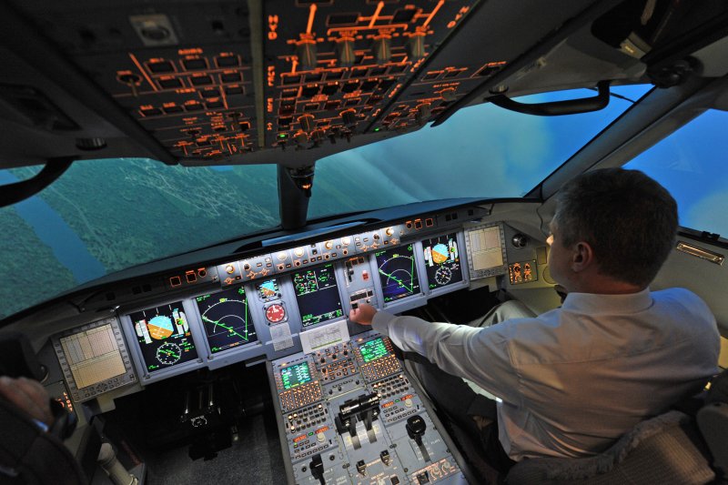 Экипаж SSJ 100