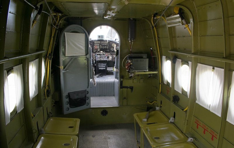 АН-2 грузовая кабина
