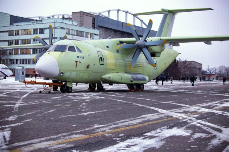 Ил-112 транспортный самолёт