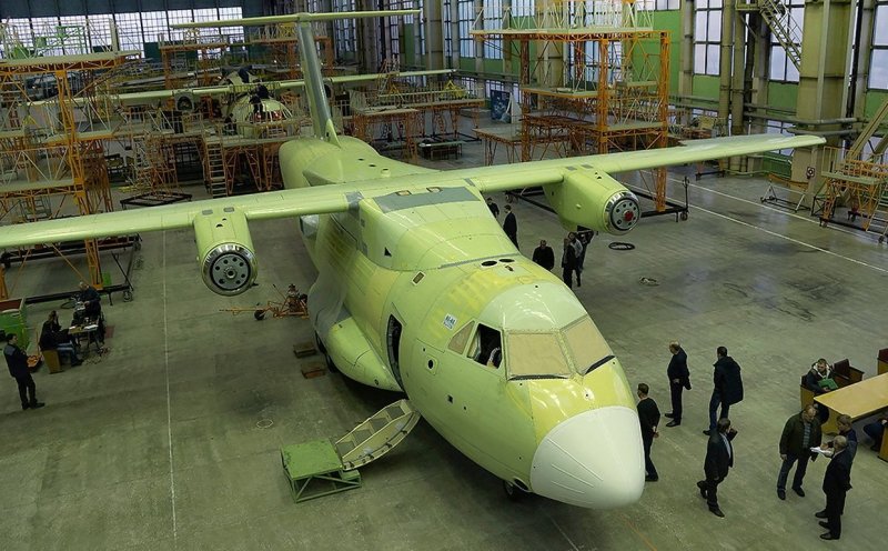 Ил-112в военно-транспортный самолёт