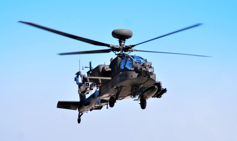 MCDONNELL Douglas Ah-64 Apache