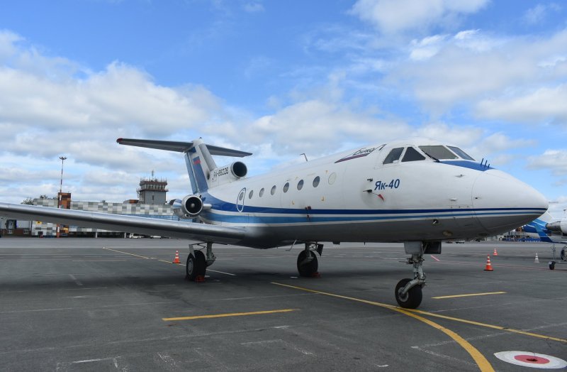Як-40 ra-88228 Баркол