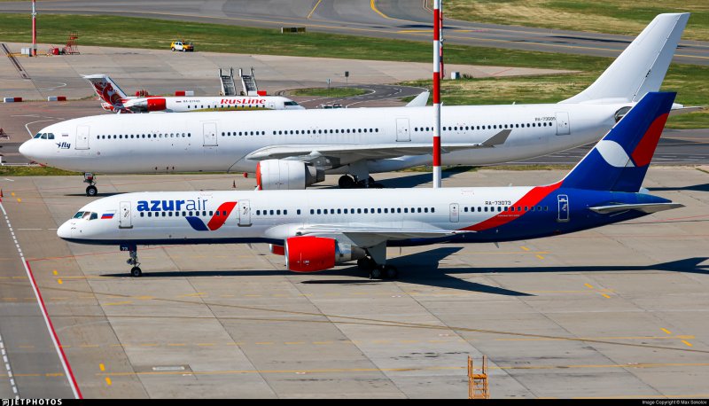 Боинг 757 Азур Эйр
