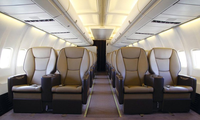 Boeing 757-200 салон