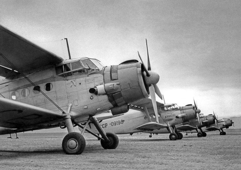 Самолёт АН-2
