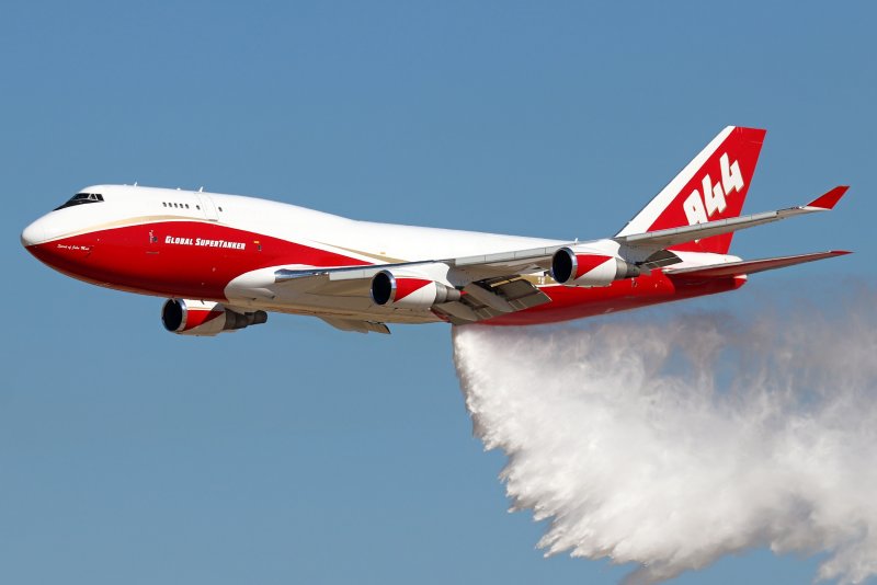 Пожарный Боинг 747