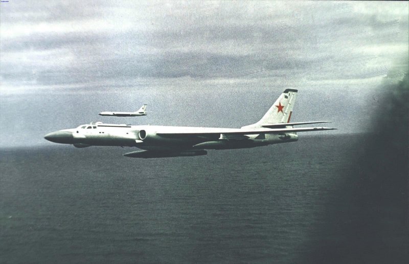 Ту-16 торпедоносец