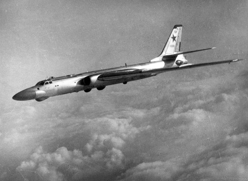 Ту-16 реактивный самолёт