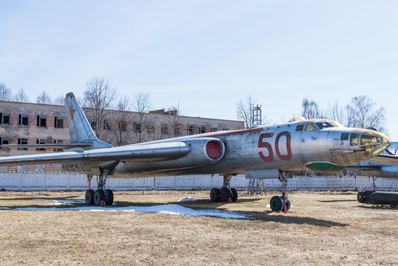 Ту 16 р 1