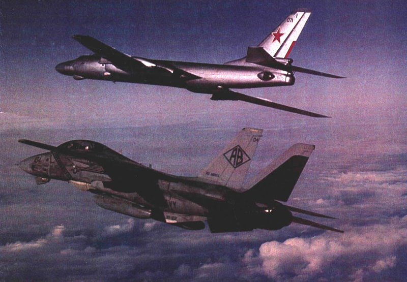 Ту-16 и f-14