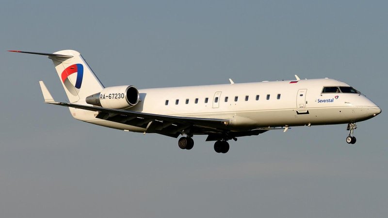 Самолёт Bombardier CRJ-200