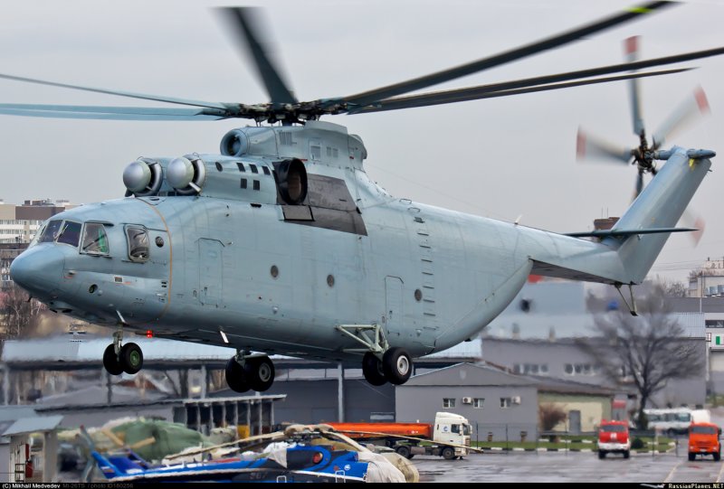 Тяжелый вертолет ми-26