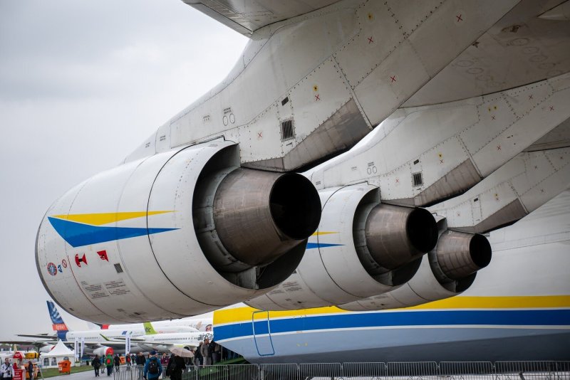 АН 225 Мрия грузовой отсек