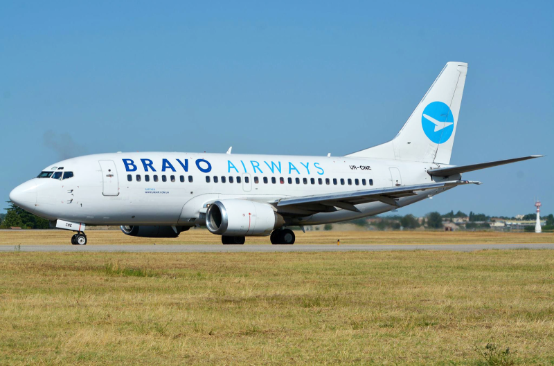 Bravo Airways 737-500