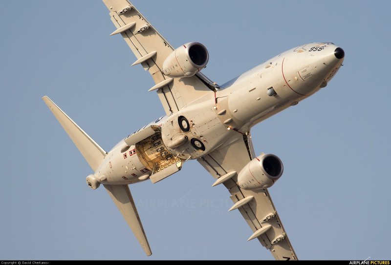 Самолёт Посейдон p8