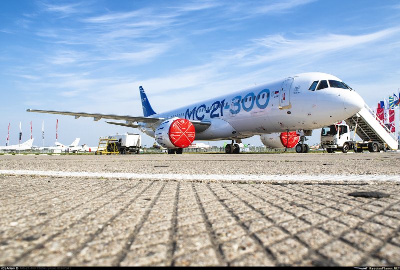 Иркут МС-21-300