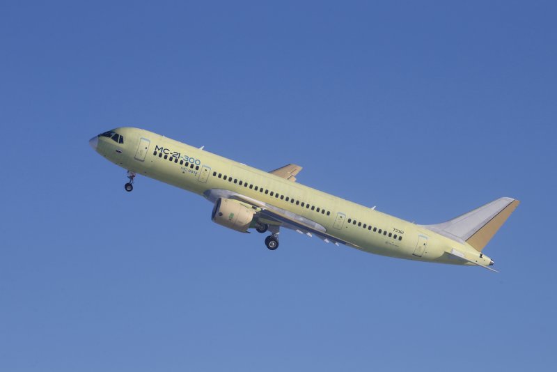 МС-21-300 крыло