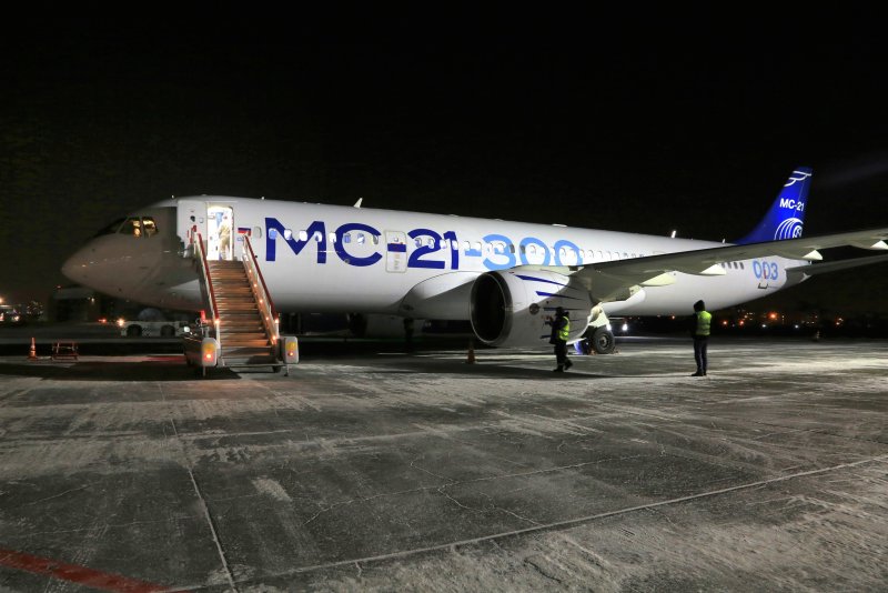 МС-21 300 пассажирский самолёт