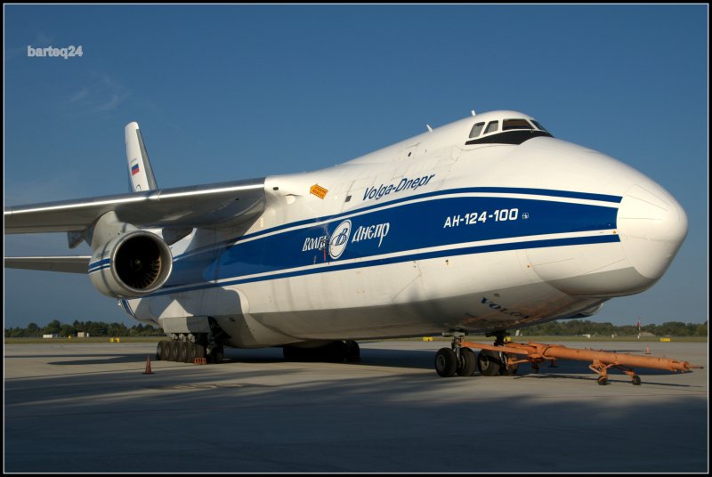 АН-124 Руслан и АН-225 Мрия сравнение