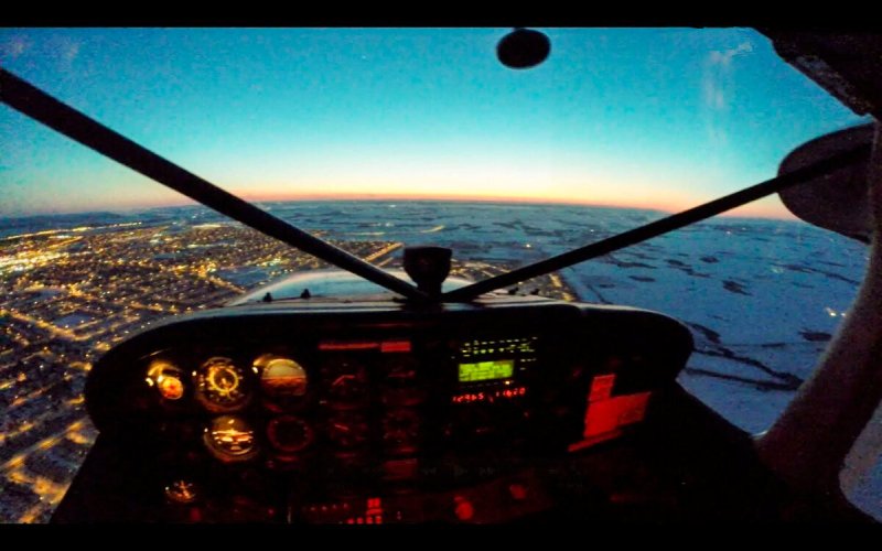 Cessna 172 кабина пилота
