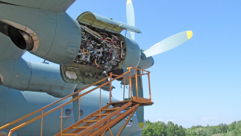 Двигатель АН 12