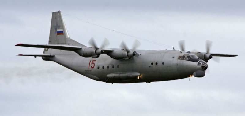 Транспортный турбовинтовой самолет АН-12