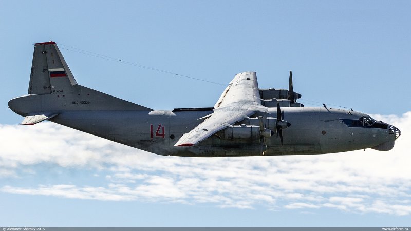 Самолет АН-12 В ВДВ