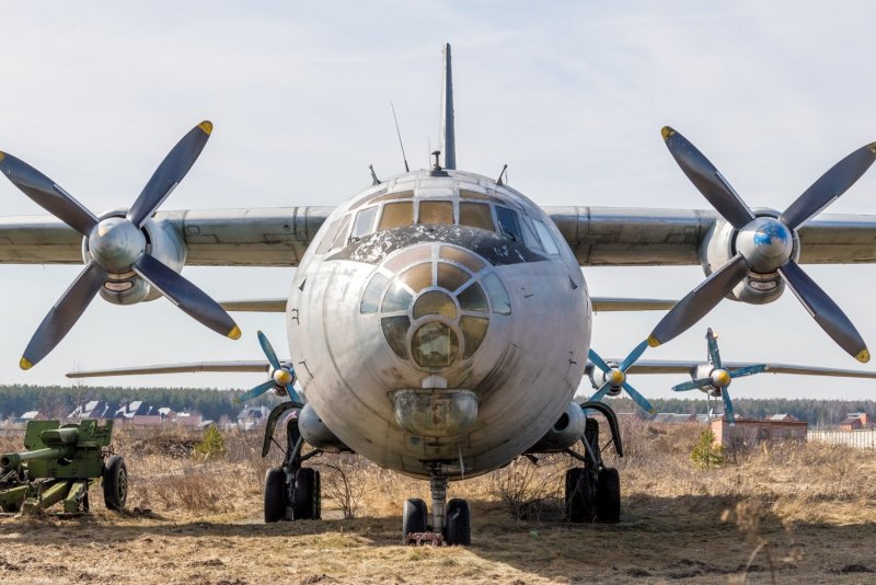 Винт АН-12