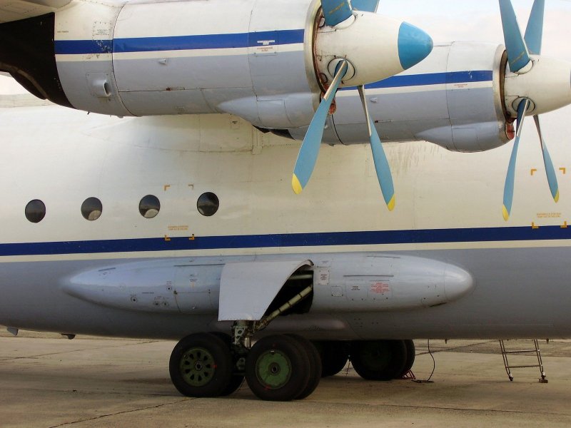 Винт АН-12