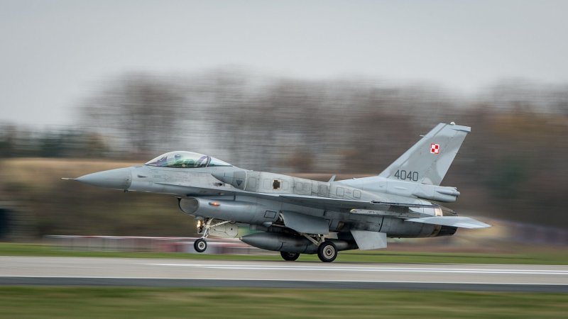 F16 ВВС Польши