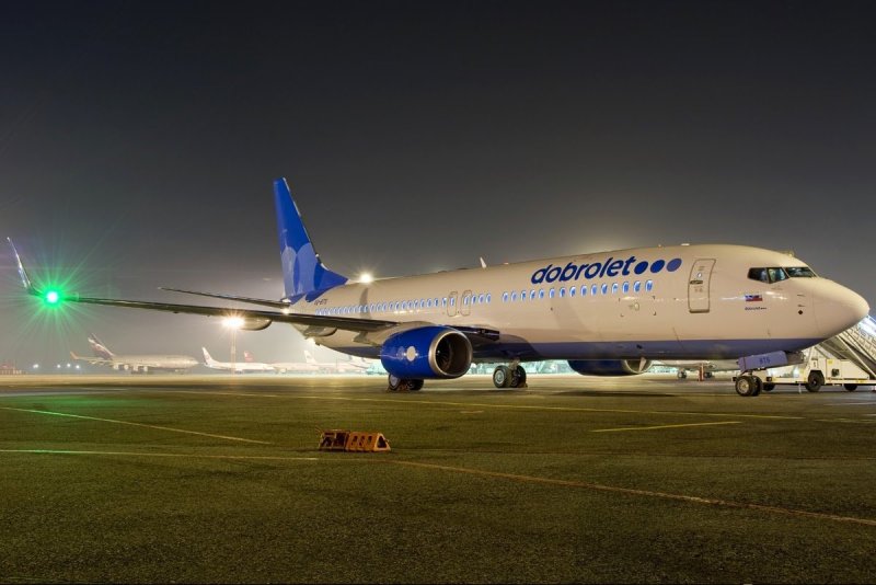 Боинг 737 Добролет