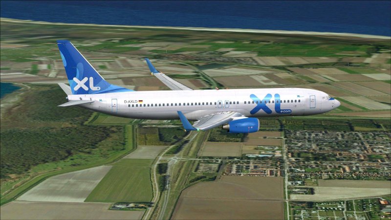 XL Airways Kazumi Kawakami 737-800