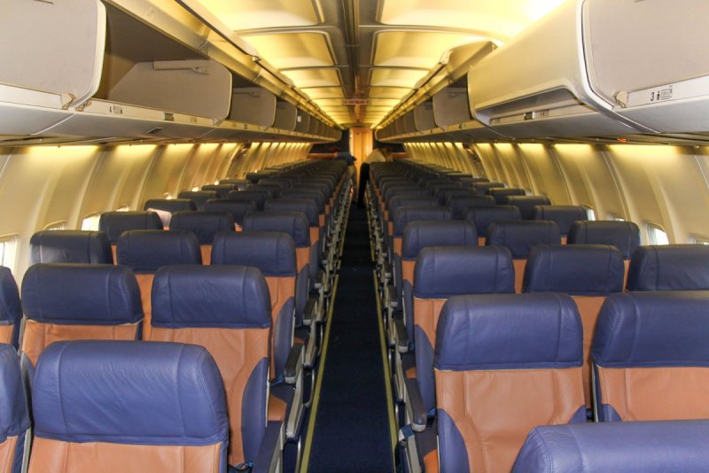 Boeing 737 Classic салон