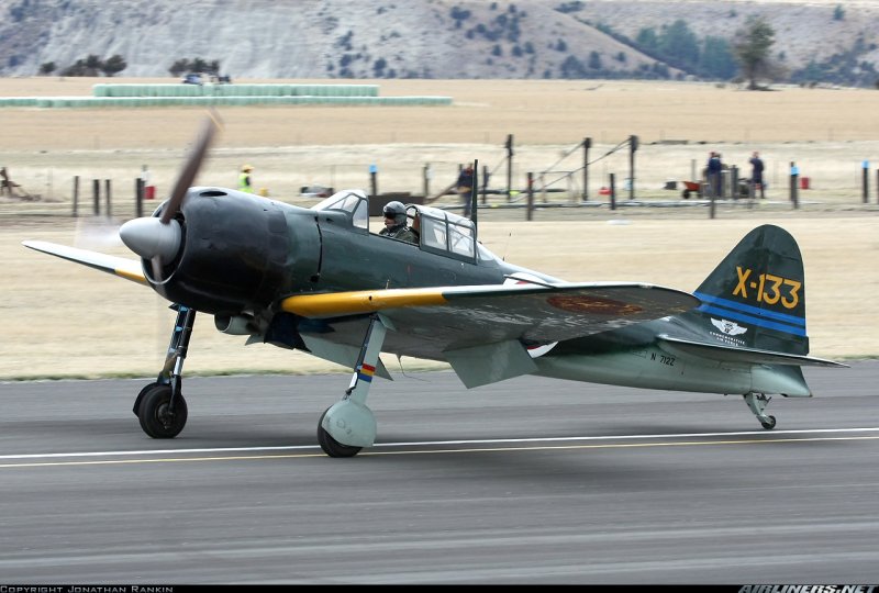 Mitsubishi a6m Zero палубный истребитель