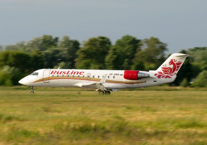 Рейс 7r-298, Canadair Regional Jet