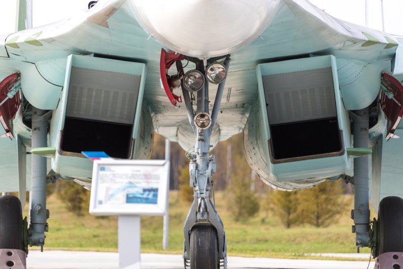Су-27 шасси