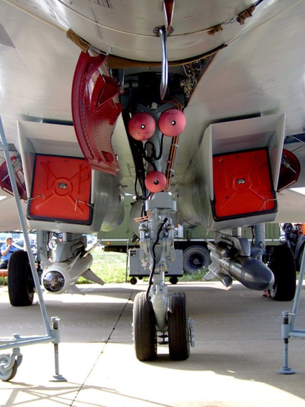 Су-27 шасси