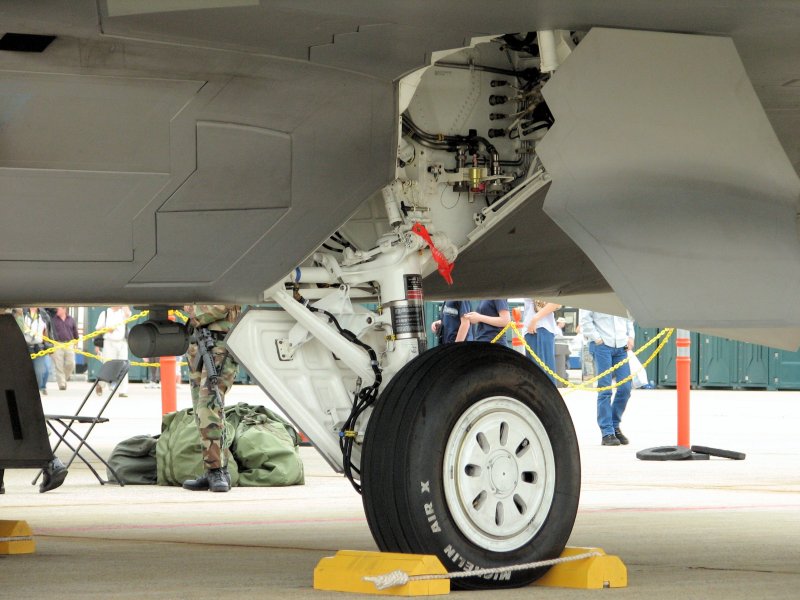 F-35 шасси