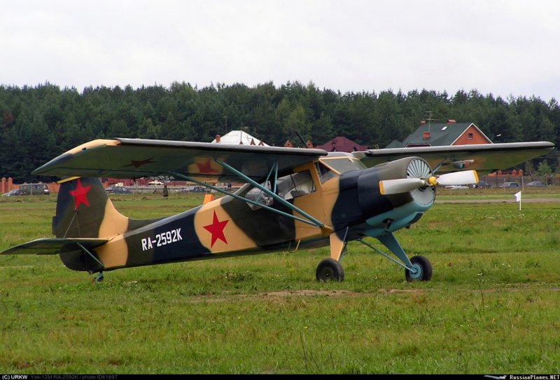 Легкомоторный самолет як12