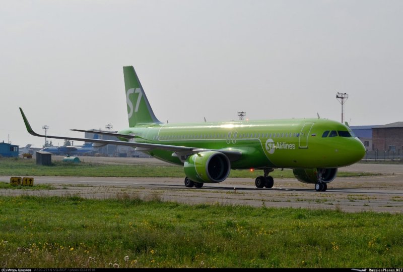 VQ-BCF A-320