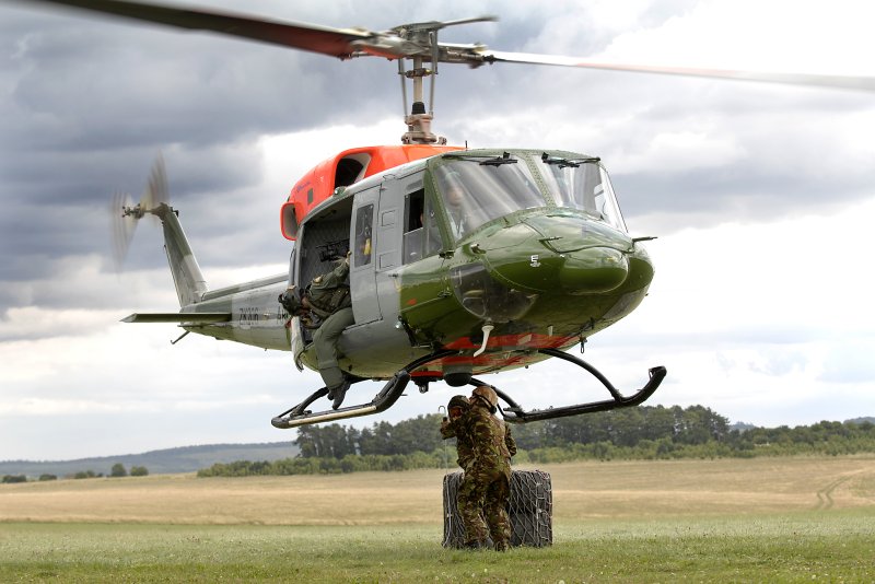 Bell 212