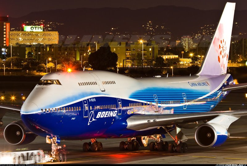 Боинг 747 Dreamliner