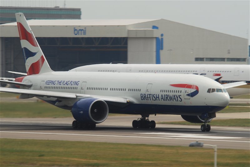Боинг 777 British Airways