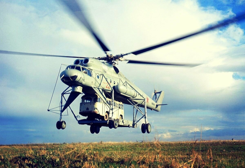 Грузовой вертолет ми 10