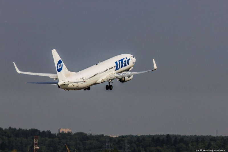 737-500 UTAIR