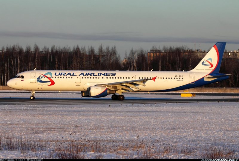 Airbus a321 Уральские авиалинии